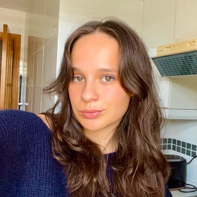 Babysitter in Madrid: Clemence