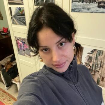 Babysitter in Rome: Jasmine Stephanie