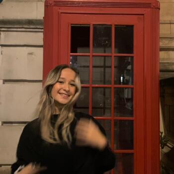 Babysitter in Oullins: Cecile