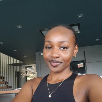 Babysitter in Thoiry: Paulette