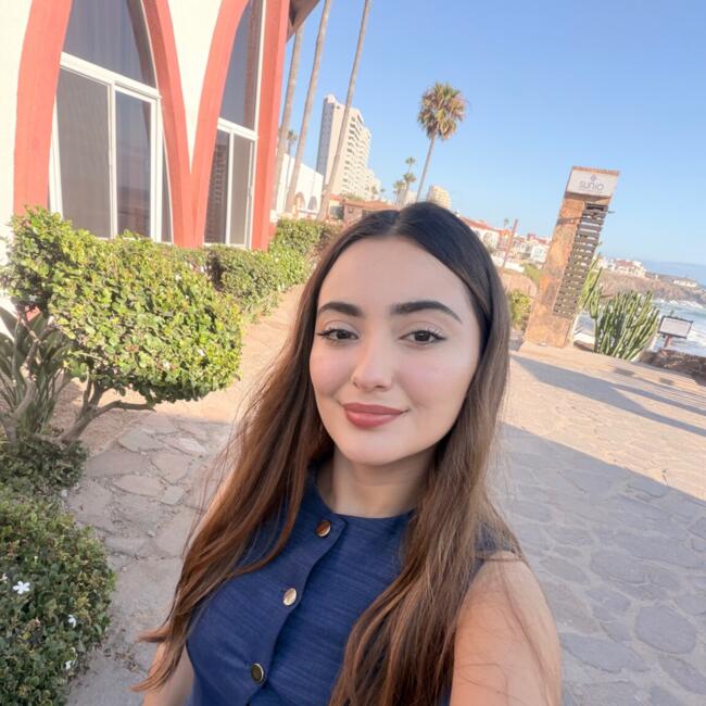 Babysitter in Tijuana: Vanessa