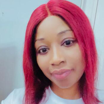 Lavoro per babysitter a Massarosa: lavoro per babysitter Awa