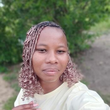 Babysitter in Port Shepstone: ZInhle Winniefrieda