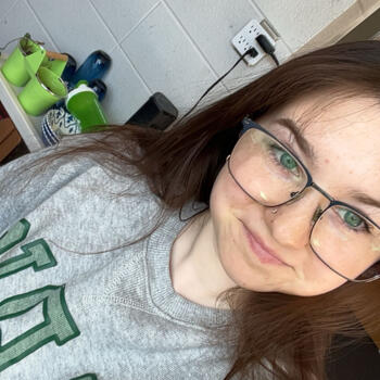 Babysitter in Thorold: Brenda