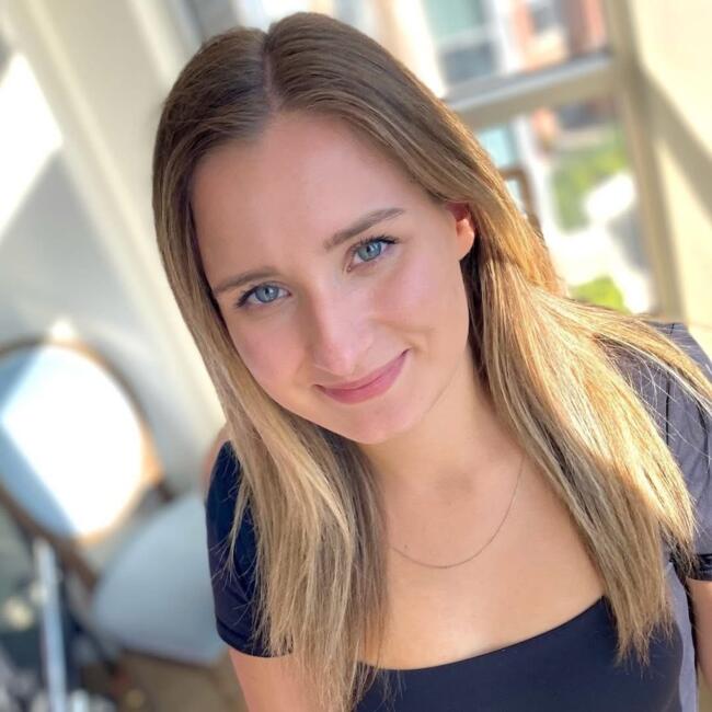 Babysitter in Southampton: Riley