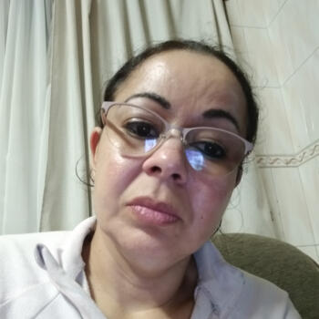 Babysitter Leiria: Denise