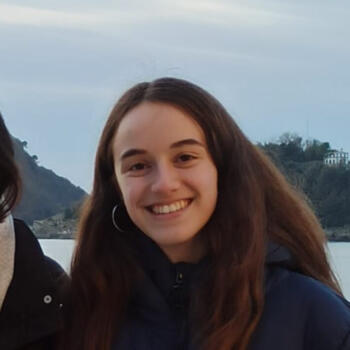 Babysitter in Donostia / San Sebastian: Nora