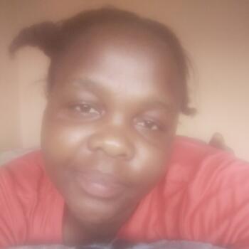 Babysitting job in Port Elizabeth: babysitting job Phumeza
