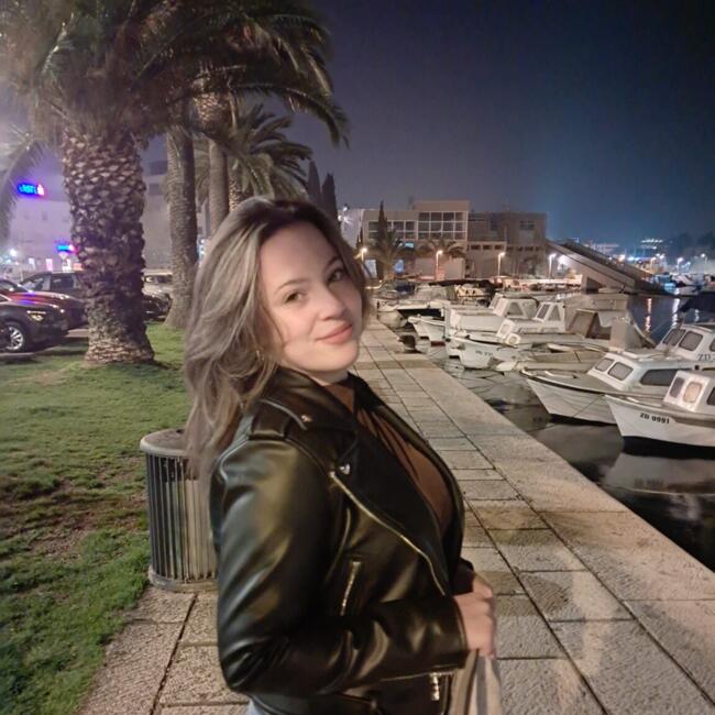 Posao čuvanja djece u Zadar: Sara