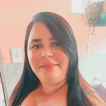 Babysitter in Recife: Letícia