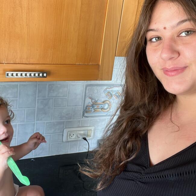 Babysitter in Nahariya: שני