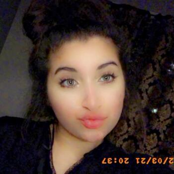 Baby-sitter in Oakville: Saima