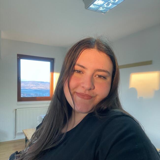 Babysitter in Oradea: Bianca