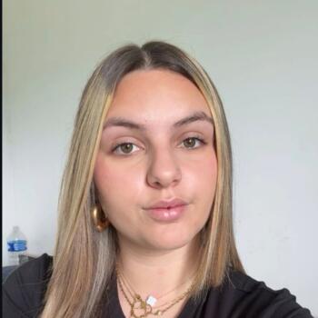 Babysitter in Goncelin: Chloe