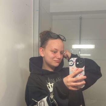 Babysitter Profondeville: Lara