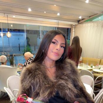 Baby-sitter Marseille: Angelina