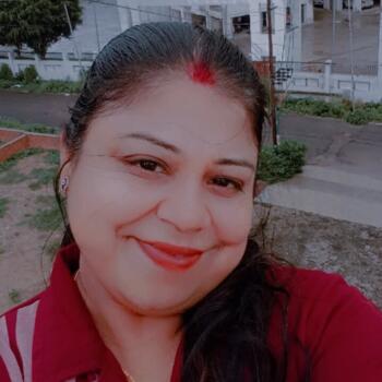 आगरा में आया: Priya