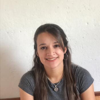 Babysitter in Viladecans: Tania