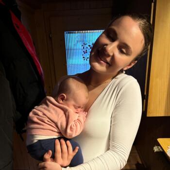 Babysitter in Steffisburg: Binia