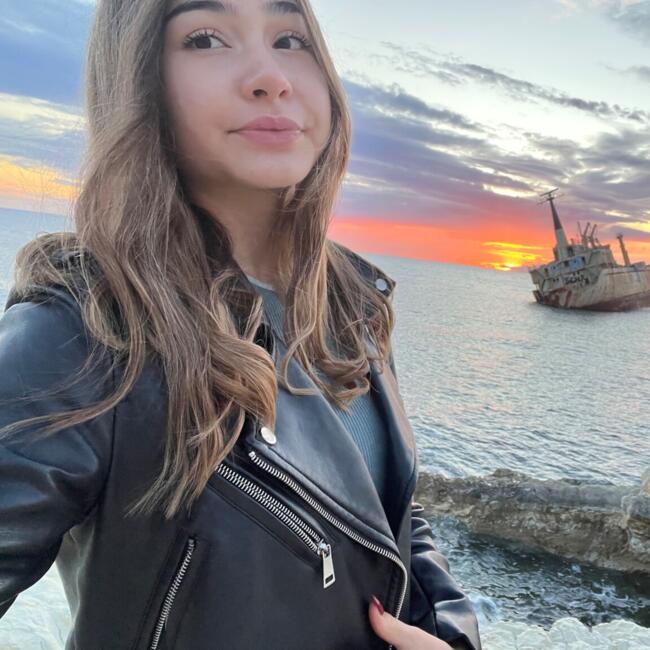 Babysitter in Paphos: Nikol