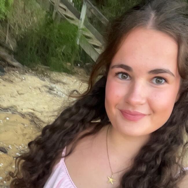 Babysitter in Christchurch: Alessandra