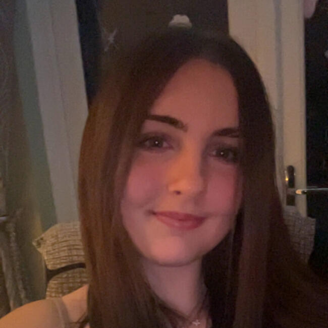 Babysitter in Bray: Ellie May