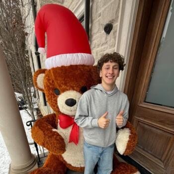 Baby-sitter in Richmond Hill: Nathan