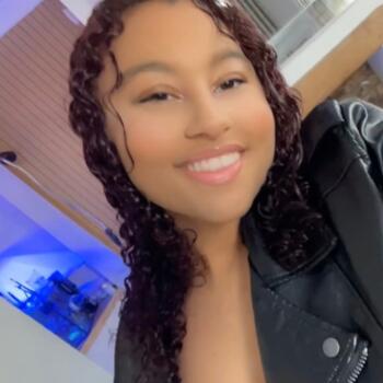 Babysitter in Birmingham: Mya