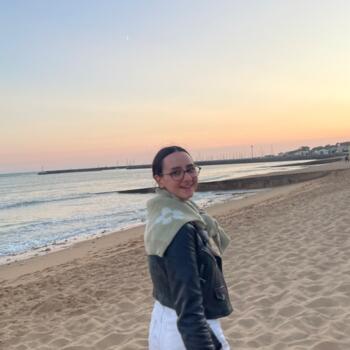 Babysitter in Les Herbiers: Léa