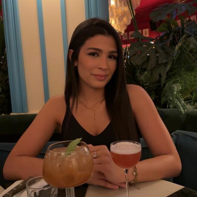 Babysitter in Marseille: Lina