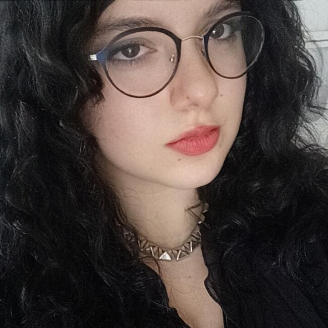 Babysitter in Artémida: Efthimia