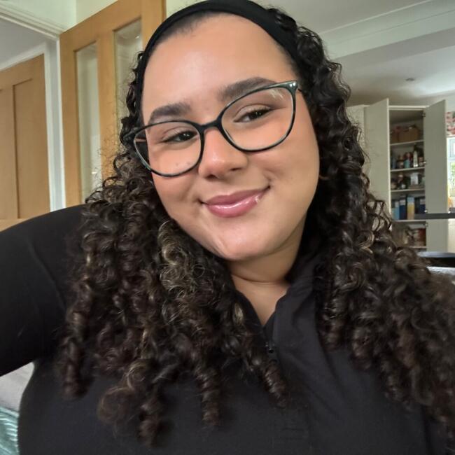Babysitter in Reigate: Kezia