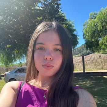 Babysitter in Santa Clara do Sul: Amanda