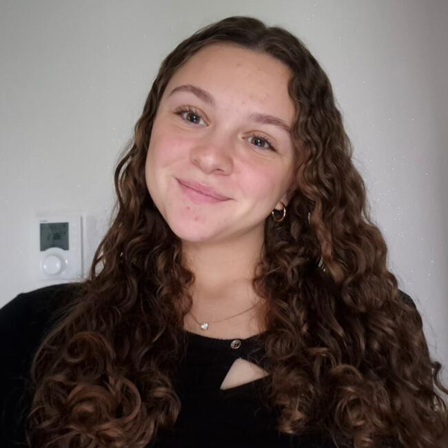 Babysitter in Jolimetz: Lola