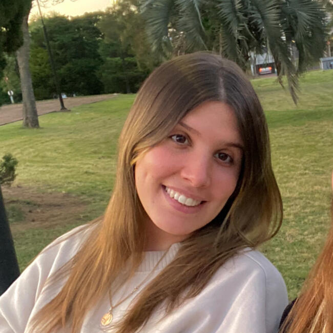 Babysitter στην περιοχή Μοντεβιδέο: Victoria Gretter
