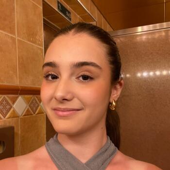 Canguro en Sevilla: Noemí