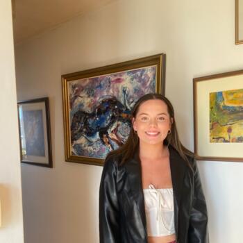 Babysitter Hobart: Bella