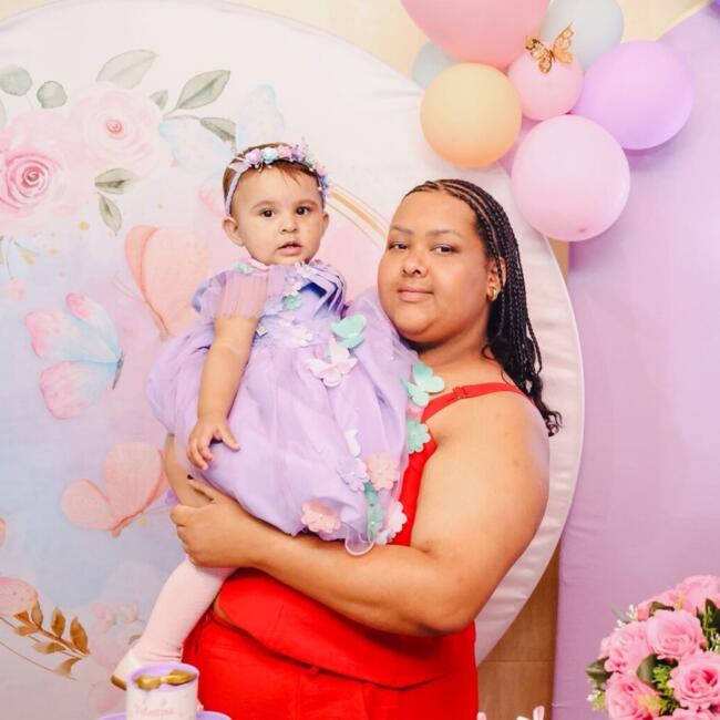 Babá em Valparaíso de Goiás: Karolina