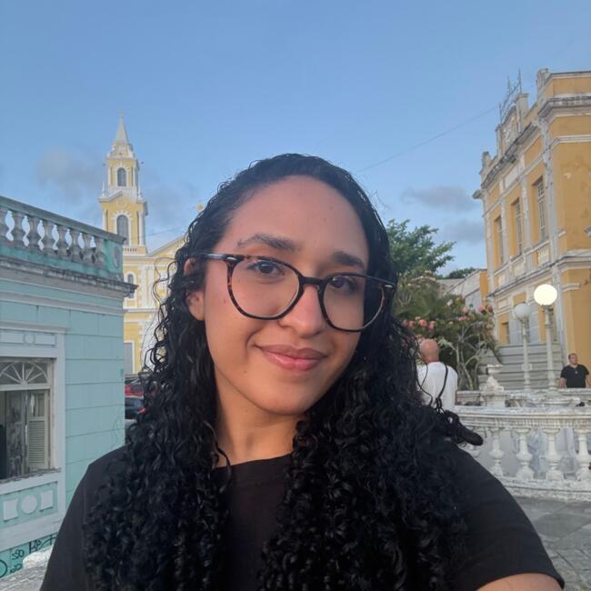 Babá em Natal: Lavinia Freire