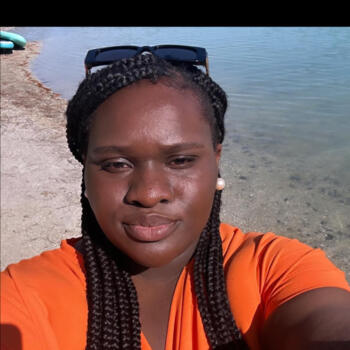 Nanny (νταντά) στην περιοχή Pessac: Uhunoma