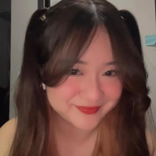 位于Singapore Island的临时保姆: Felicia Charis