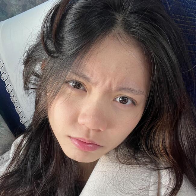 Babysitter in Singapore Island: Desiree