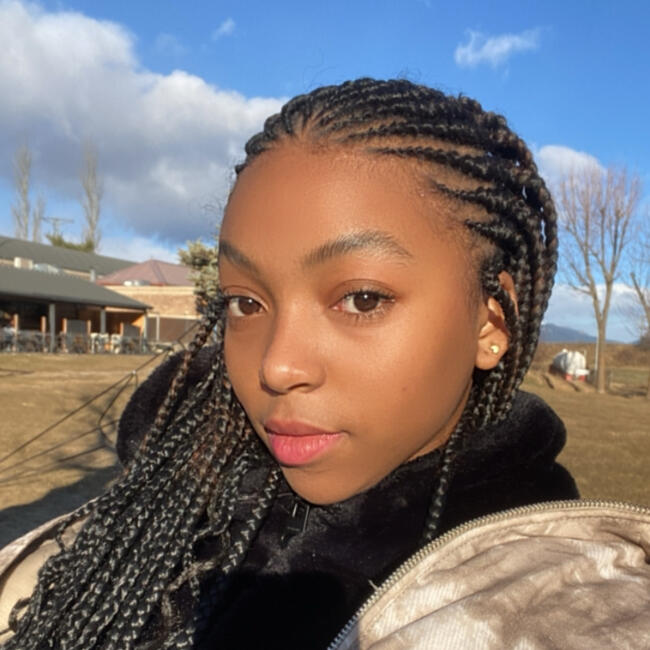 Canguro en Castellón de la Plana: Yirlandy