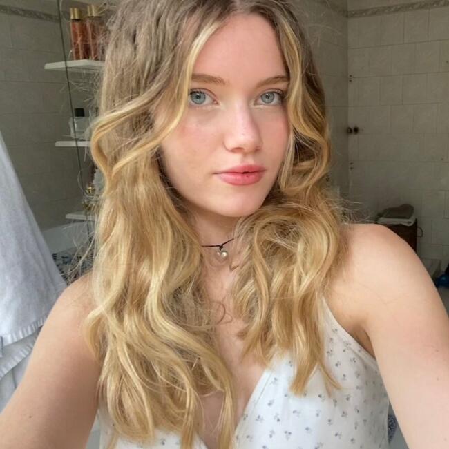 Babysitter in Paris: Penelope