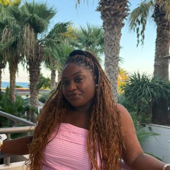 Babysitter in Molenbeek-Saint-Jean: Dorcas