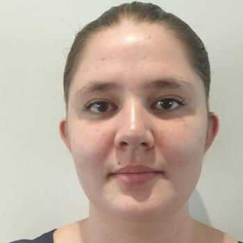 Babysitter in Tours: Ambre