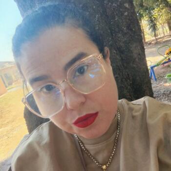 Babysitter Aparecida de Goiânia: Adrielle