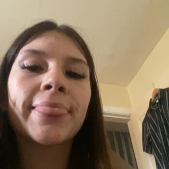 Babysitter in Birr: Emily