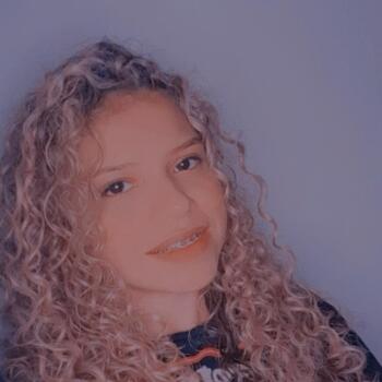Babá em Fortaleza: Estephanie Alves