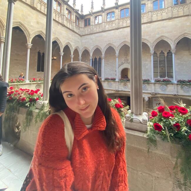 Babysitter in Sant Cugat del Vallès: Maria